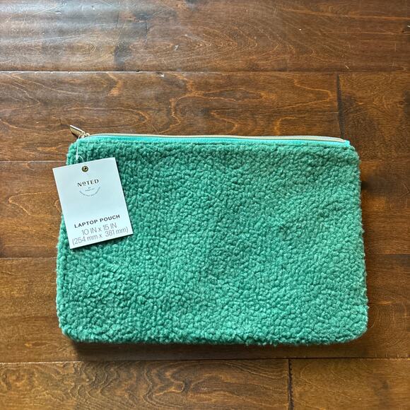 NEW Noted By Post It Laptop Pouch Case Cover Green Fuzzy Zipper 10 in x 15 in - Picture 1 of 6